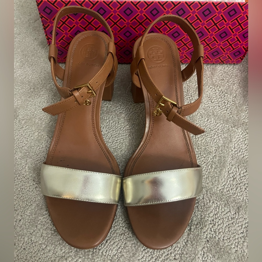 Stylish Tory Burch Sandals with original box